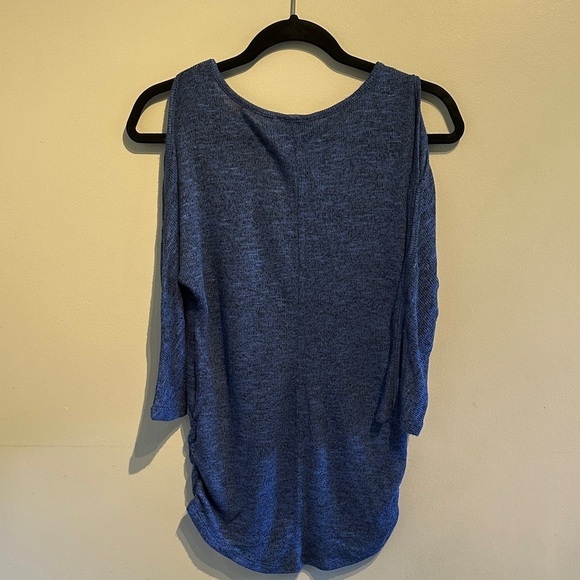 Jessica Simpson Navy Cold Shoulder Blouse - Picture 3 of 7